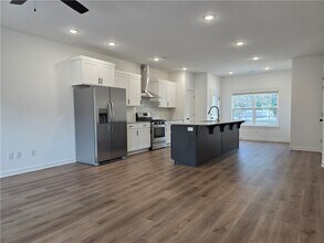 1002 N Crater Ave in Fayetteville, AR - Building Photo - Building Photo