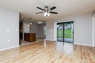 4465 Caicos Dr in Tavares, FL - Building Photo - Building Photo