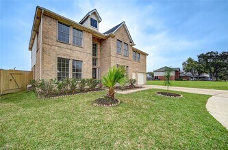 11906 Dinosaur Valley Dr in Sugar Land, TX - Building Photo - Building Photo