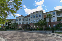 Kendall Lake Apartments photo'