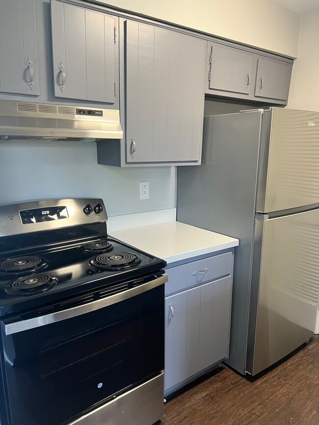 property at 2997 Benchwood Rd