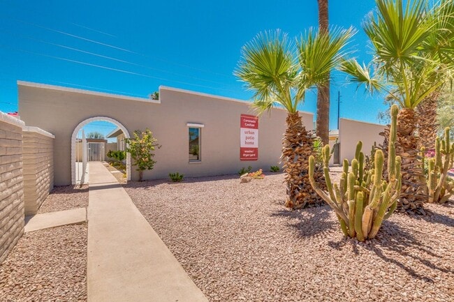 8627 E Coronado Rd in Scottsdale, AZ - Building Photo - Building Photo