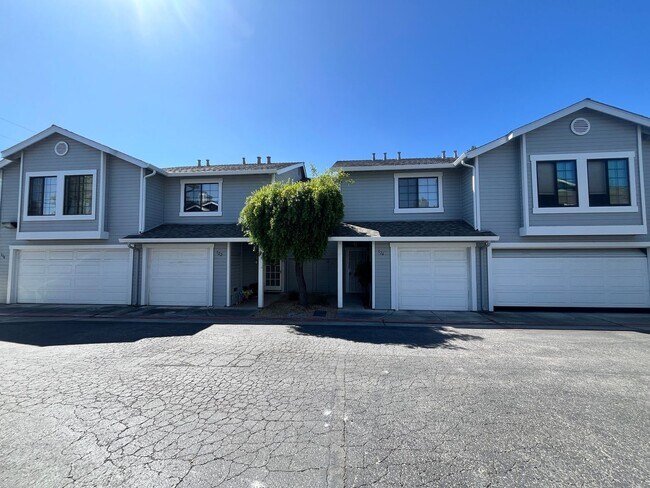 property at 126 Colonade Square