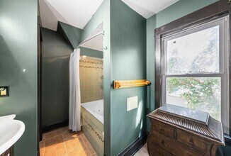 311 E 31st St in Minneapolis, MN - Building Photo - Building Photo