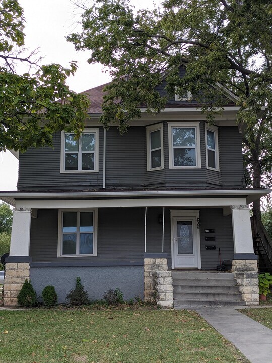 206 N Jefferson St, Unit 2 in Junction City, KS - Foto de edificio