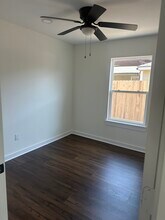 927 Vivian Ave in Pasadena, TX - Building Photo - Building Photo