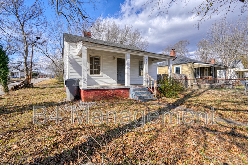 708 Southern St in Spartanburg, SC - Building Photo