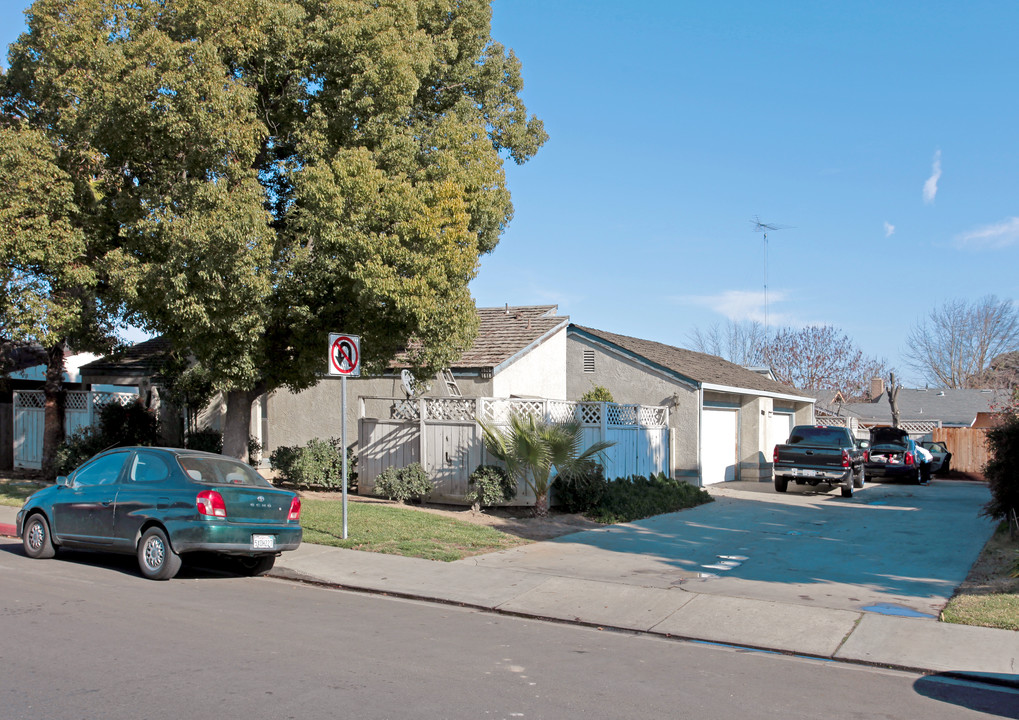 1616 Central Ave in Ceres, CA - Building Photo