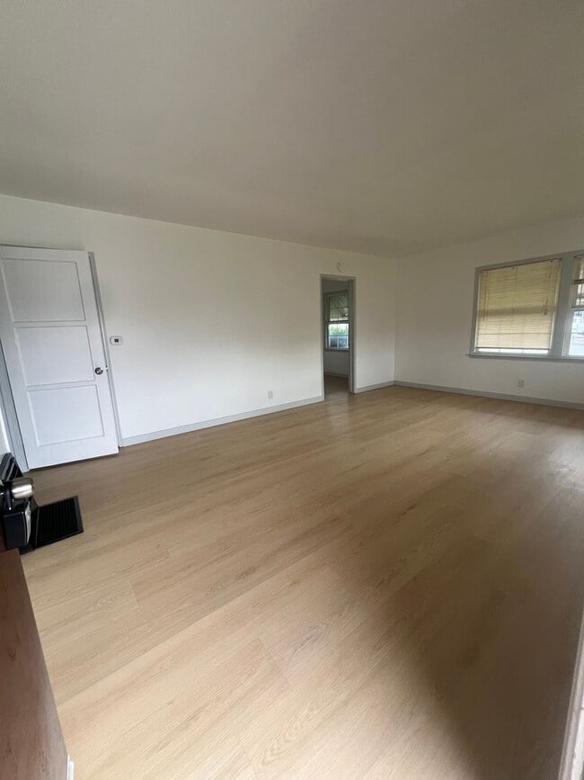 property at 2115-2117 S Garfield Ave