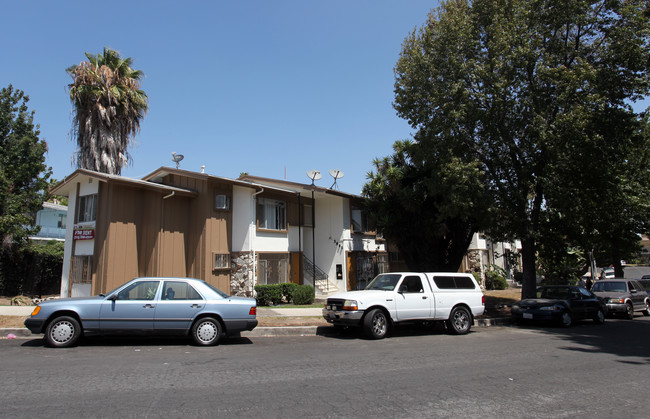 3867-3885 Potomac Ave in Los Angeles, CA - Building Photo - Building Photo