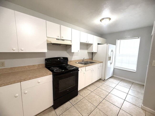 3120 Economy St in Ft. Myers, FL - Building Photo - Building Photo