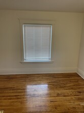 2001 Grand St NE, Unit 2 in Minneapolis, MN - Building Photo - Building Photo