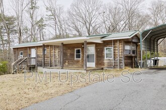 573 Singing Pines Rd in Seneca, SC - Building Photo - Building Photo