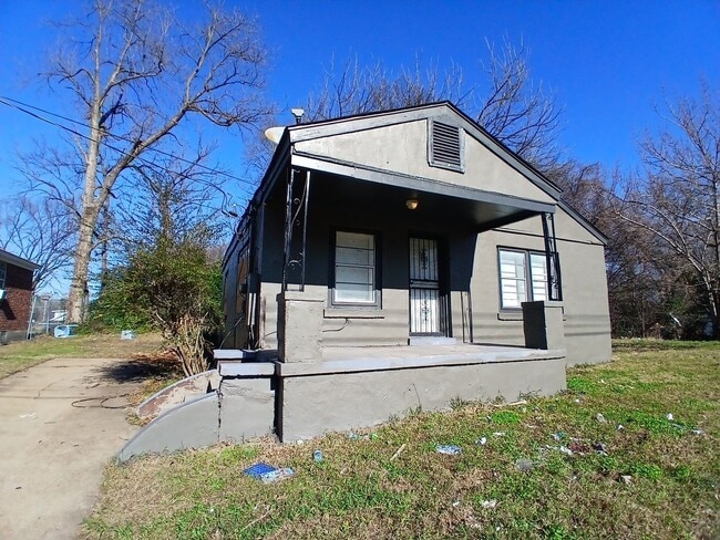 90 E Trigg Ave in Memphis, TN - Foto de edificio - Building Photo