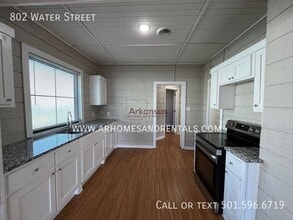 802 Water St in North Little Rock, AR - Building Photo - Building Photo