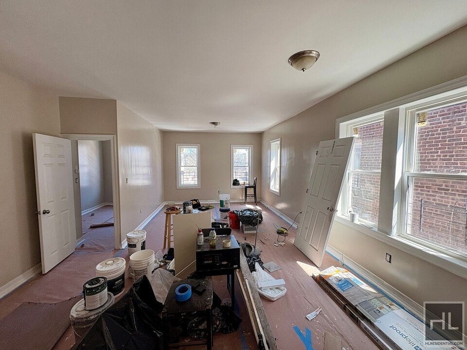 GARFIELD STREET, BRONX, Unit 2 in Bronx, NY - Building Photo