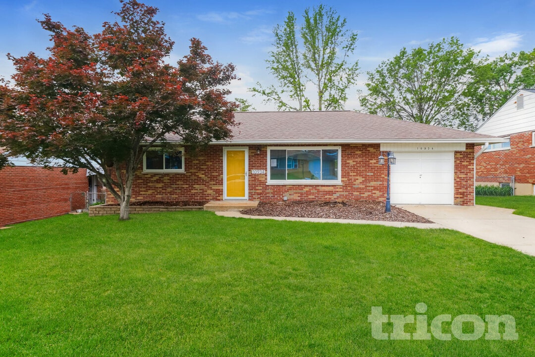 10934 Vargas Dr in St. Louis, MO - Building Photo