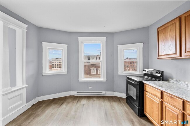 33 Albert Pl in Waterbury, CT - Building Photo - Building Photo