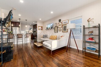 1560 Ulster St in Denver, CO - Building Photo - Building Photo