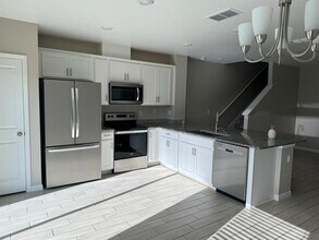1623 Mirabella Cir in Davenport, FL - Building Photo - Building Photo