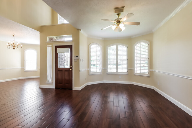 18402 Deer Crossing Dr in Humble, TX - Building Photo - Building Photo