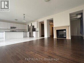 14 Alistair Cres in Vaughan, ON - Building Photo - Building Photo