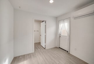 4247 Thalweg Way in San Antonio, TX - Building Photo - Building Photo