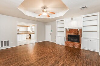 633 Fire Light Dr in Moore, OK - Building Photo - Building Photo