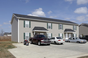 505 Patriot Park Ct in Clarksville, TN - Building Photo
