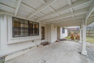 253 Trail Ride Rd in Angleton, TX - Building Photo - Building Photo