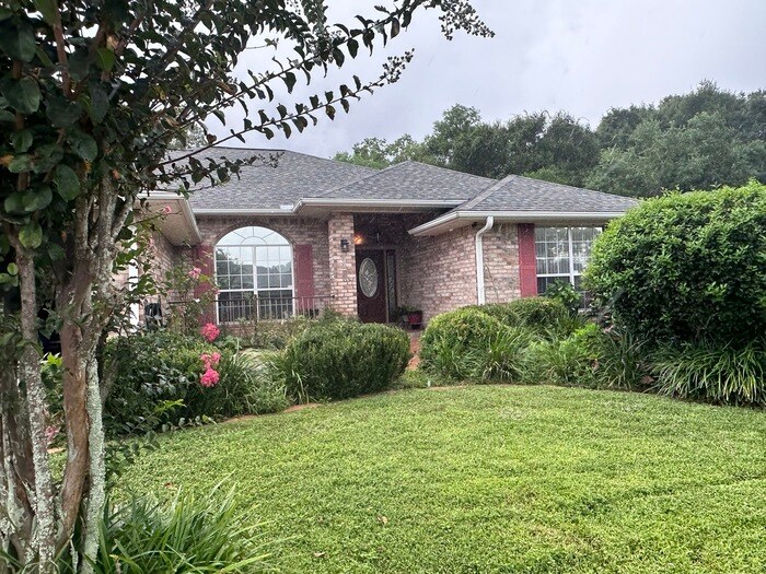3206 Windjammer Ct in Pensacola, FL - Building Photo