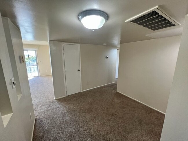 2555 Clear Acre Ln in Reno, NV - Building Photo - Building Photo