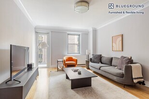 50 W 97th St in New York, NY - Building Photo