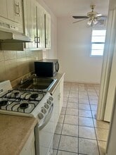 3648 W Cheryl Dr, Unit 2 in Phoenix, AZ - Building Photo - Building Photo