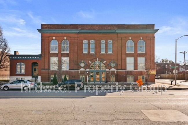 property at 4244 Chouteau Ave