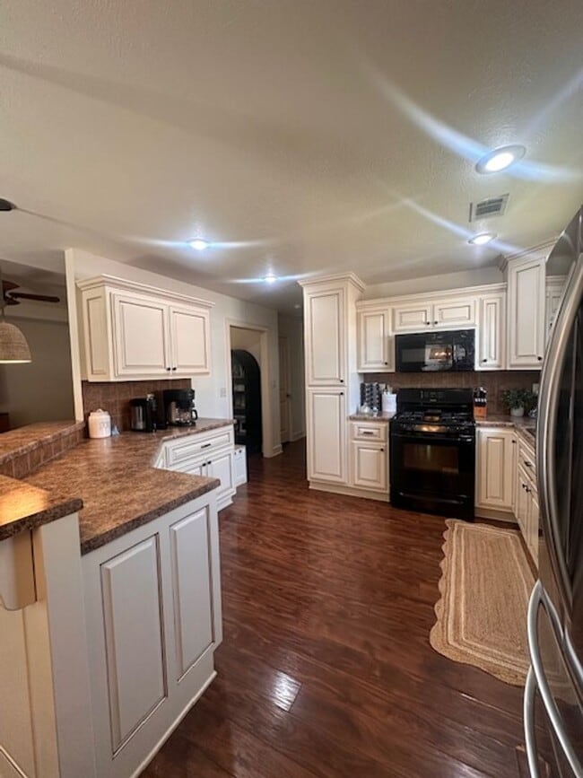 600 Wycliffe Dr in Searcy, AR - Building Photo - Building Photo