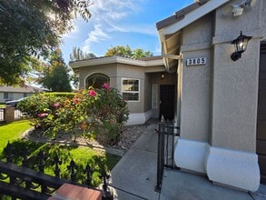 3805 Ramin Dr in Turlock, CA - Building Photo - Building Photo