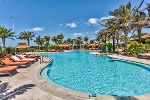 9377 Pocida Ct in Naples, FL - Building Photo