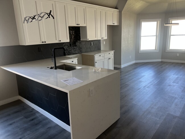 614 Ezekial Ave in Dallas, TX - Building Photo - Building Photo