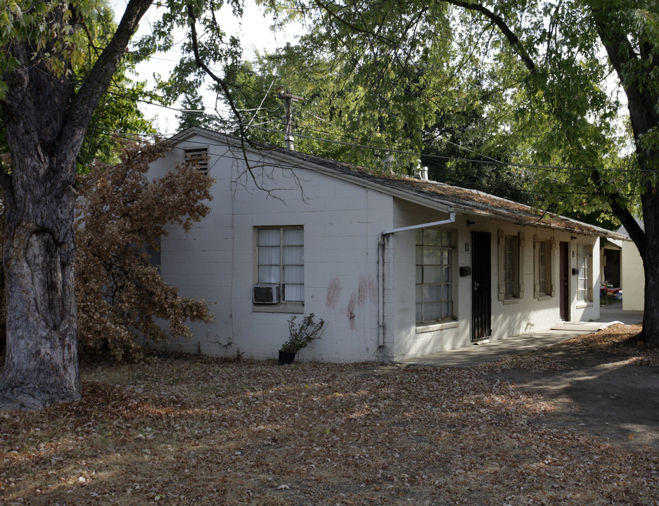 2936 Clay St in Sacramento, CA - Building Photo