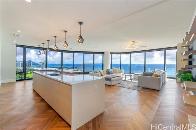 1108 Auahi St in Honolulu, HI - Building Photo