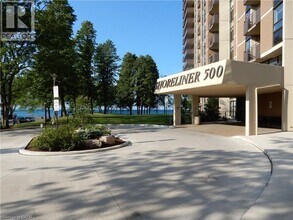 500 Green Rd in Hamilton, ON - Building Photo - Building Photo