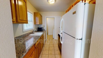 2601 T St in Sacramento, CA - Building Photo - Building Photo
