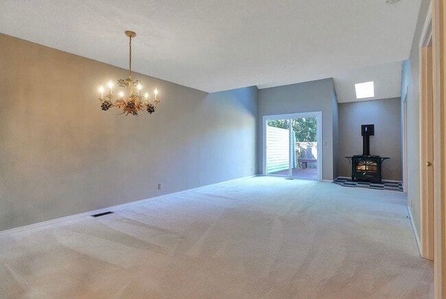 15252 Boones Way in Lake Oswego, OR - Building Photo - Building Photo