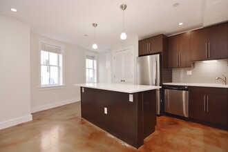 64-66 Salem St, Unit 2 in Boston, MA - Building Photo - Building Photo