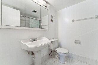250 NW 67th St in Boca Raton, FL - Building Photo - Building Photo