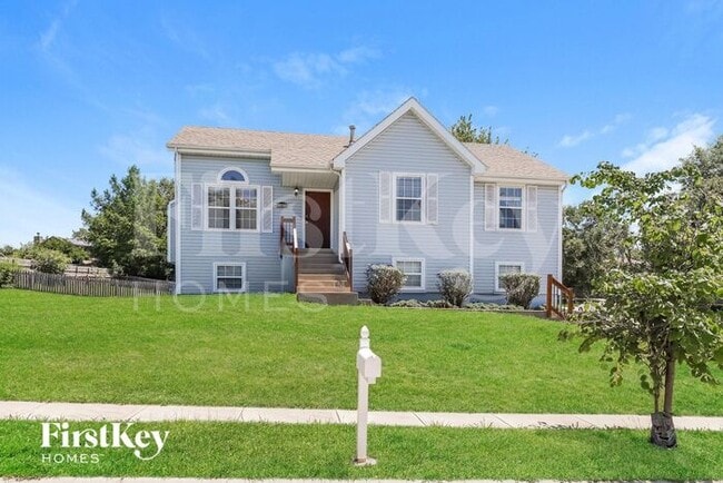 property at 11623 N Windsor Ave
