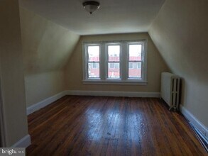 25 Montrose Ave in Bryn Mawr, PA - Building Photo - Building Photo