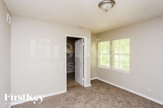 4123 Vanette Ln in Dallas, TX - Building Photo - Building Photo