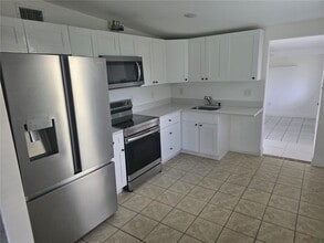 9801 Parsons St in Tampa, FL - Building Photo - Building Photo
